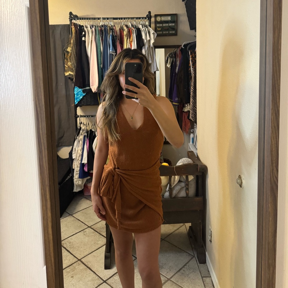 Chic Brown Knit Mini Dress